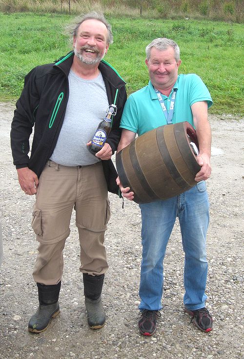 Our friend Ralph Weinlnder brought us the Kulbacher beer as a present for his third Vampire ! Ralph is very happy with all his Vampires.